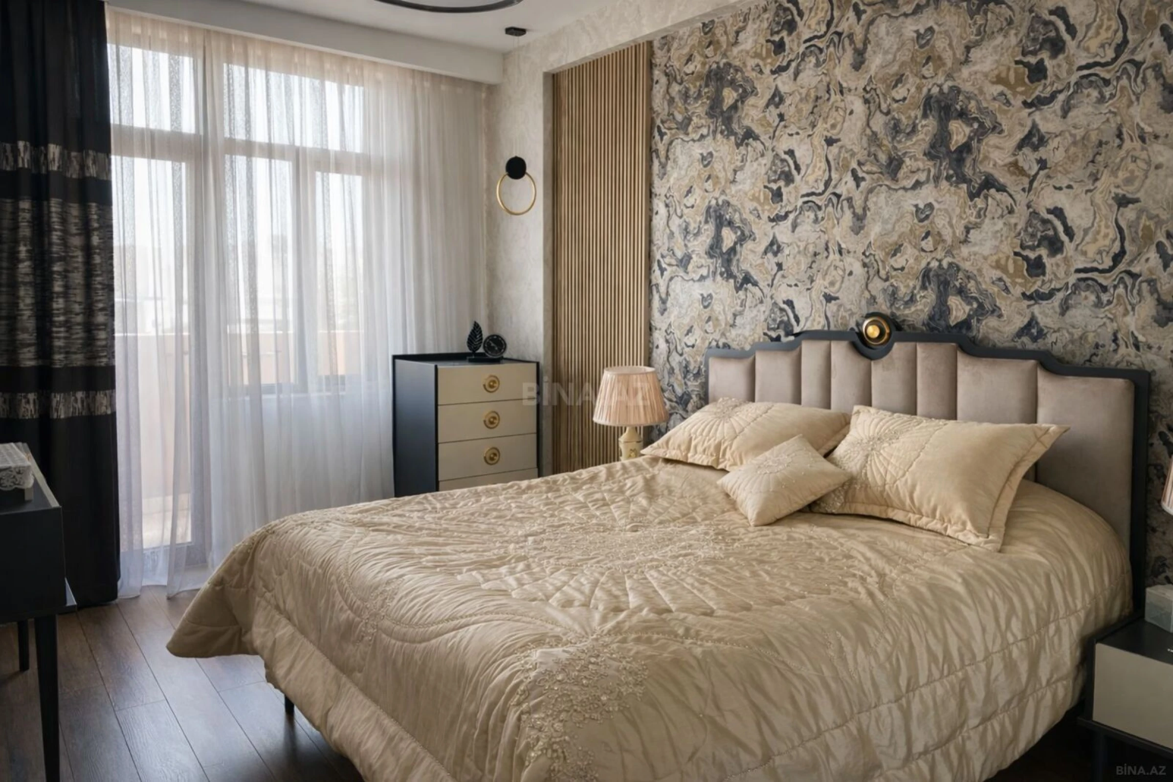 Satılır 2 otaqlı mənzil 65 m²