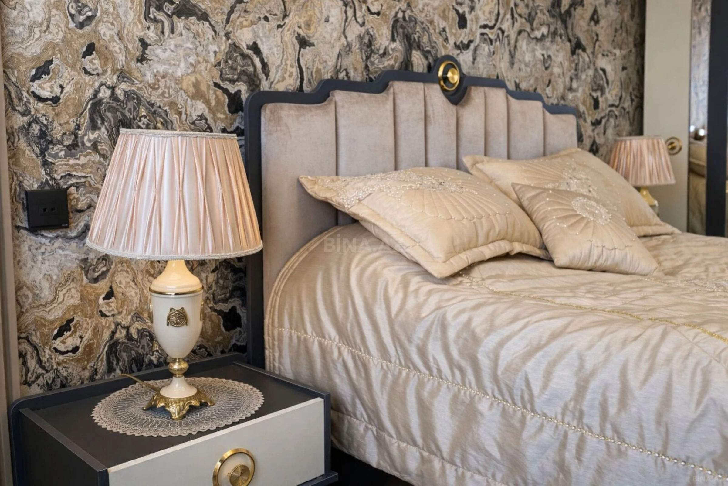 Satılır 2 otaqlı mənzil 65 m²