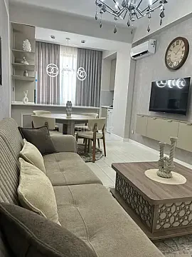 Satılır 2 otaqlı mənzil 72 m²