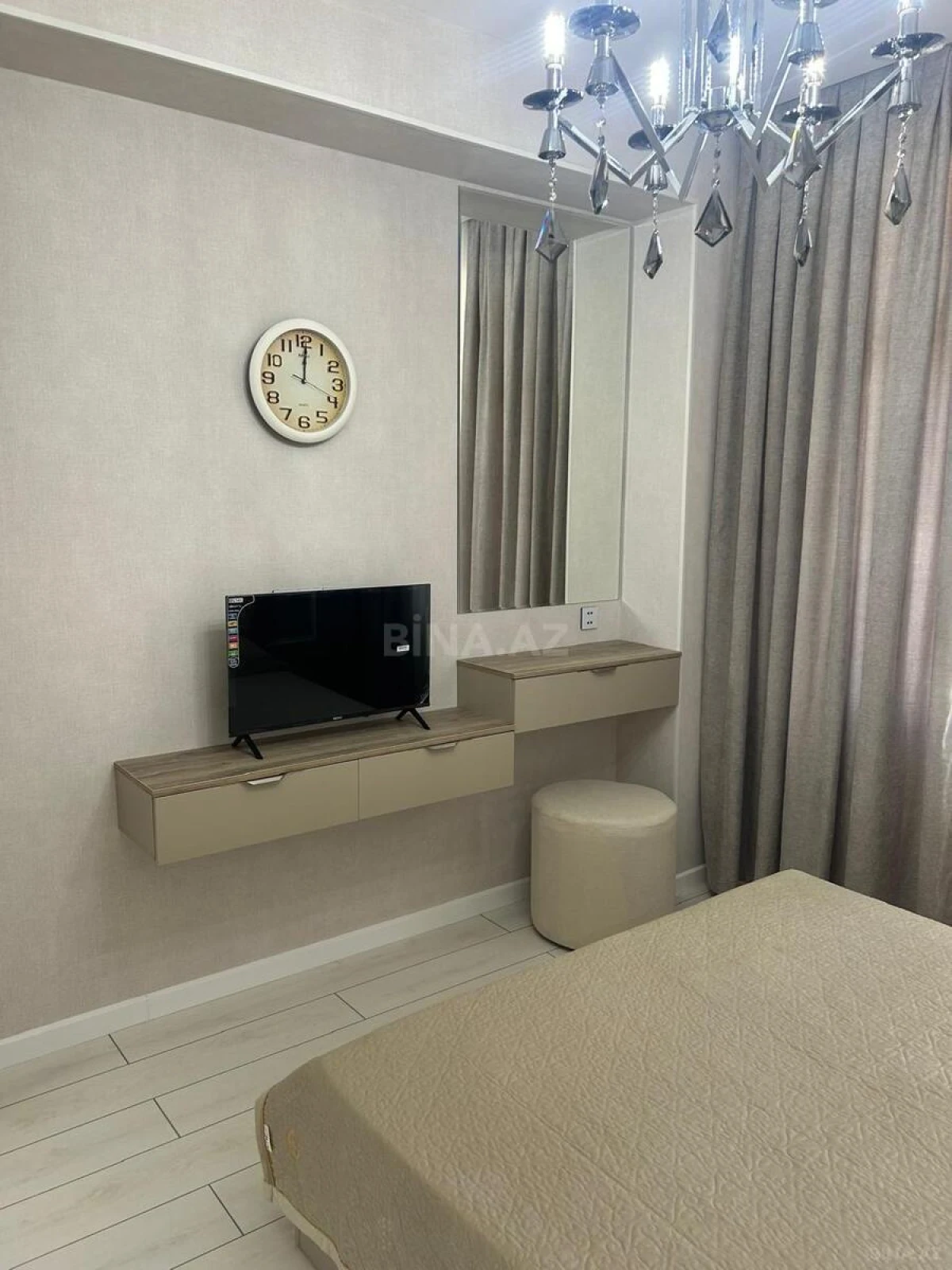 Satılır 2 otaqlı mənzil 72 m²