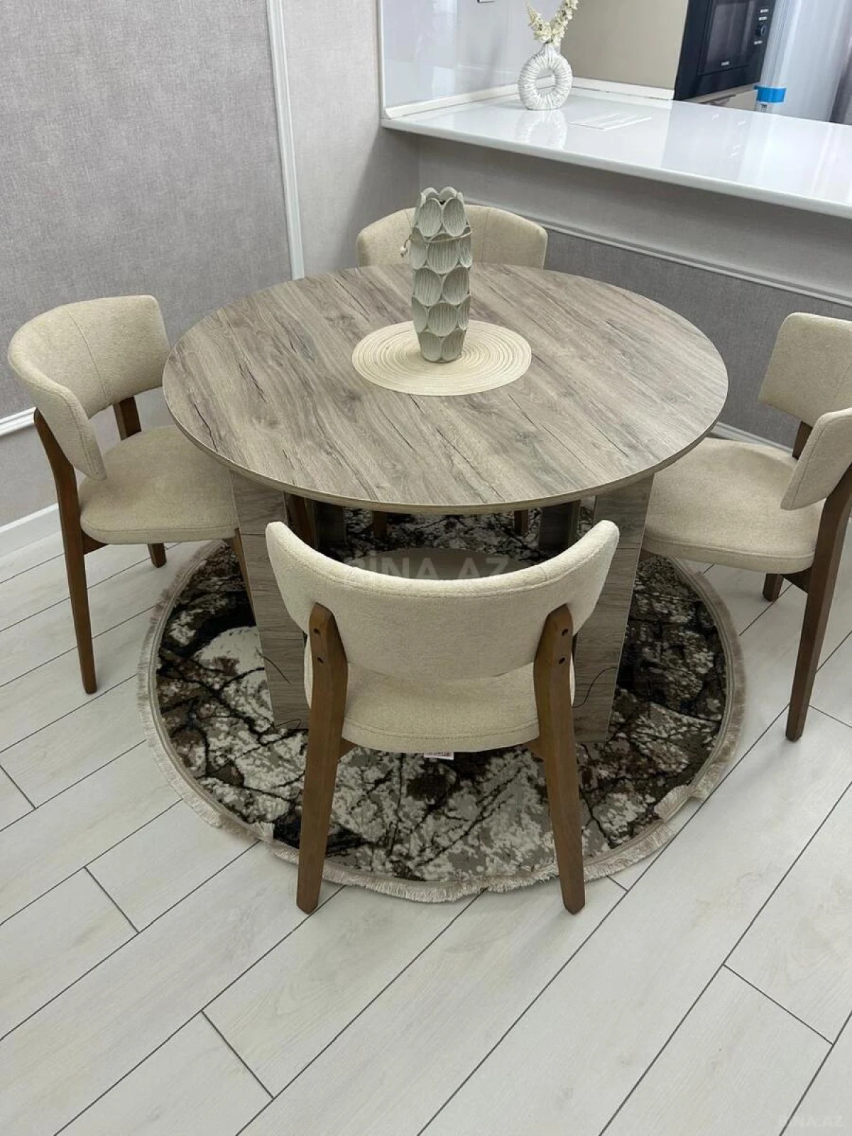 Satılır 2 otaqlı mənzil 72 m²