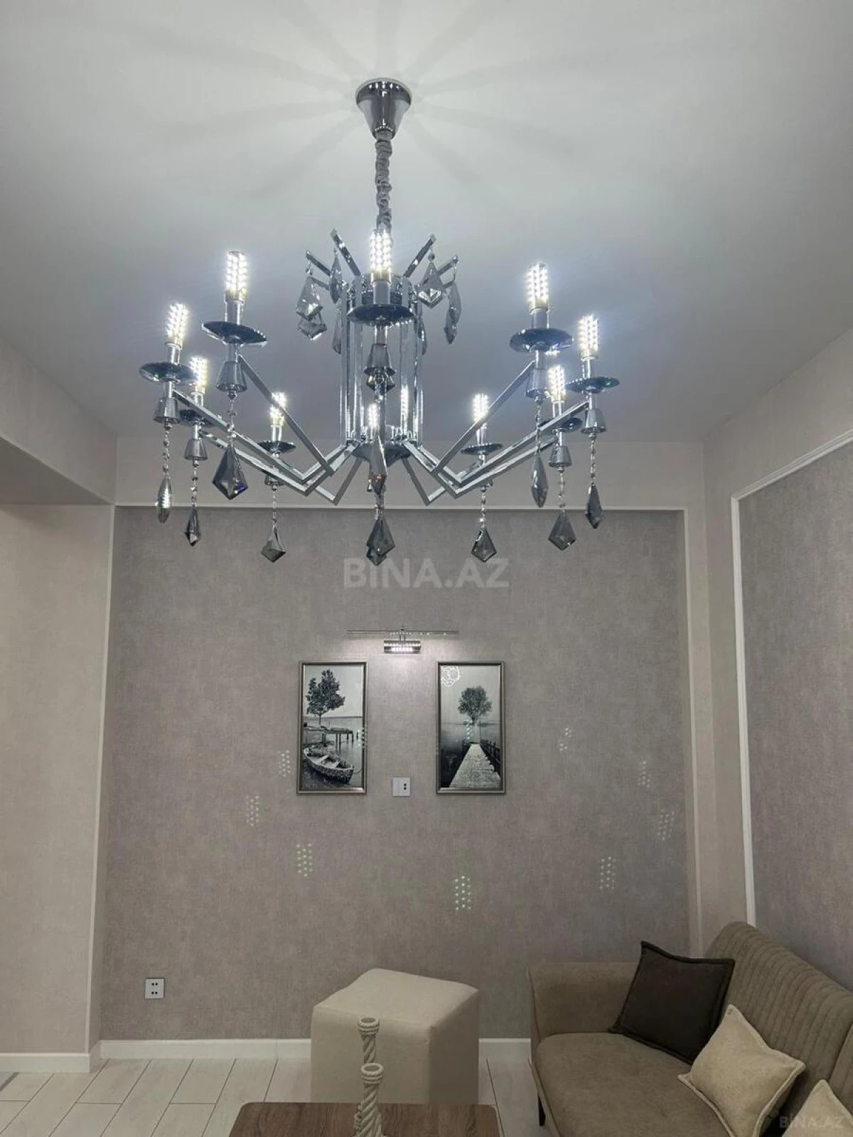 Satılır 2 otaqlı mənzil 72 m²