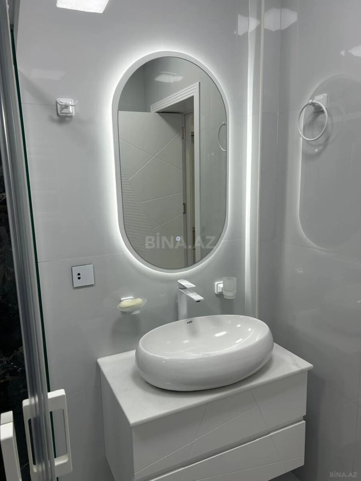 Satılır 2 otaqlı mənzil 72 m²