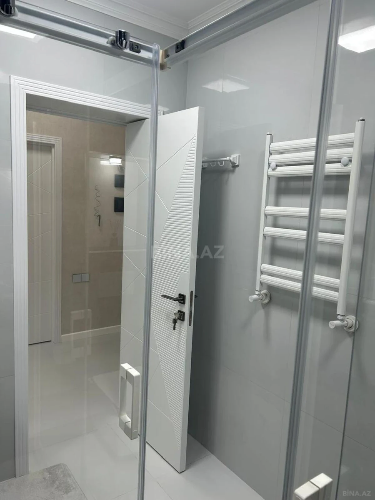 Satılır 2 otaqlı mənzil 72 m²