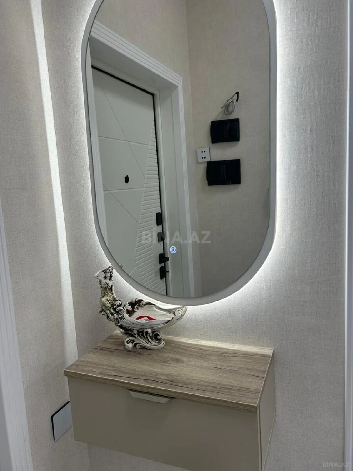 Satılır 2 otaqlı mənzil 72 m²