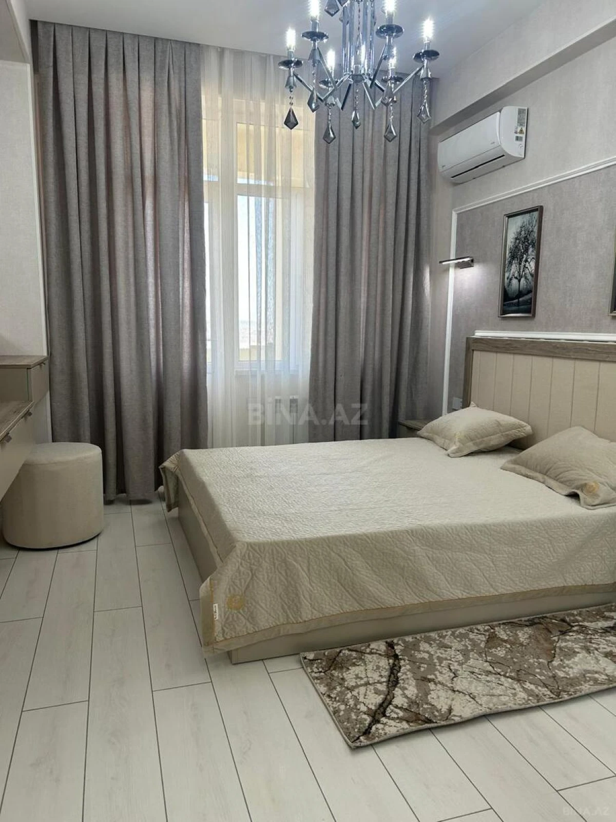 Satılır 2 otaqlı mənzil 72 m²