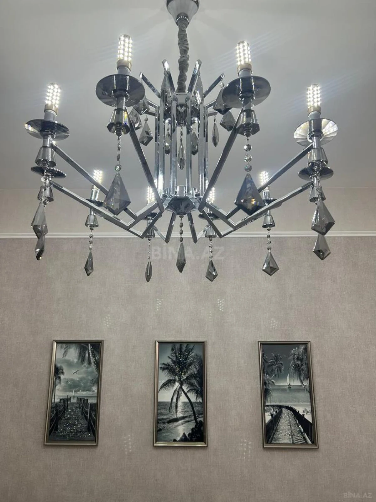 Satılır 2 otaqlı mənzil 72 m²