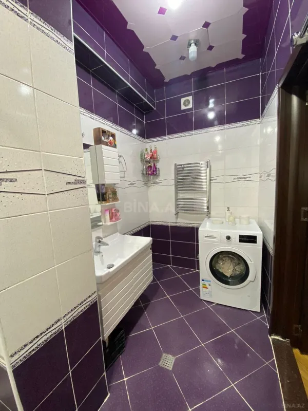 Satılır 4 otaqlı mənzil 135 m²