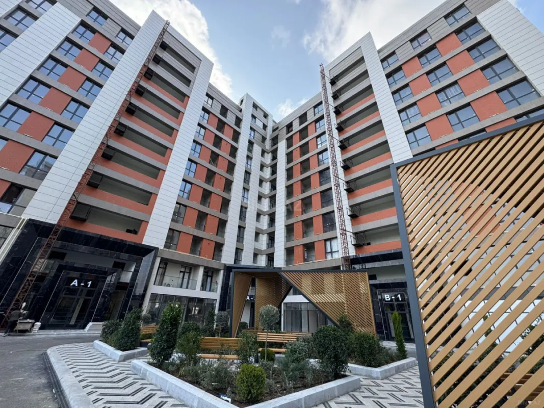 Satılır 2 otaqlı mənzil 80 m²