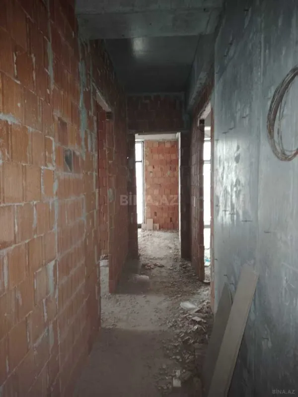 Satılır 4 otaqlı mənzil 157.5 m²