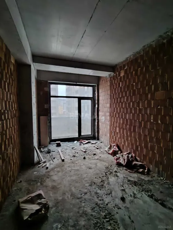 Satılır 4 otaqlı mənzil 157.5 m²