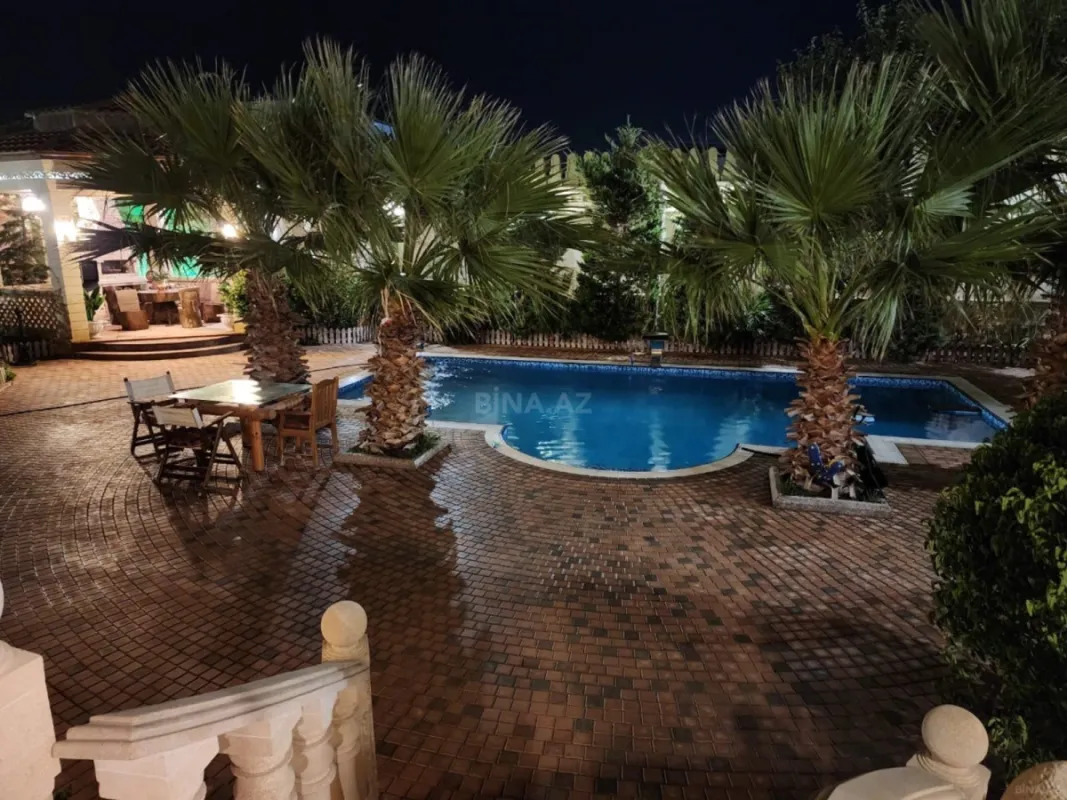 Satılır 5 otaqlı həyət evi 420 m²