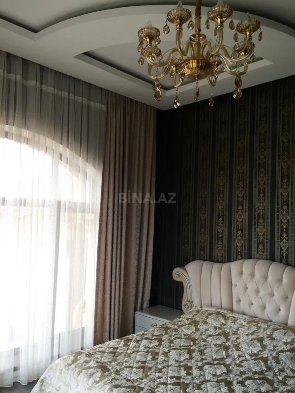 Satılır 5 otaqlı həyət evi 420 m²
