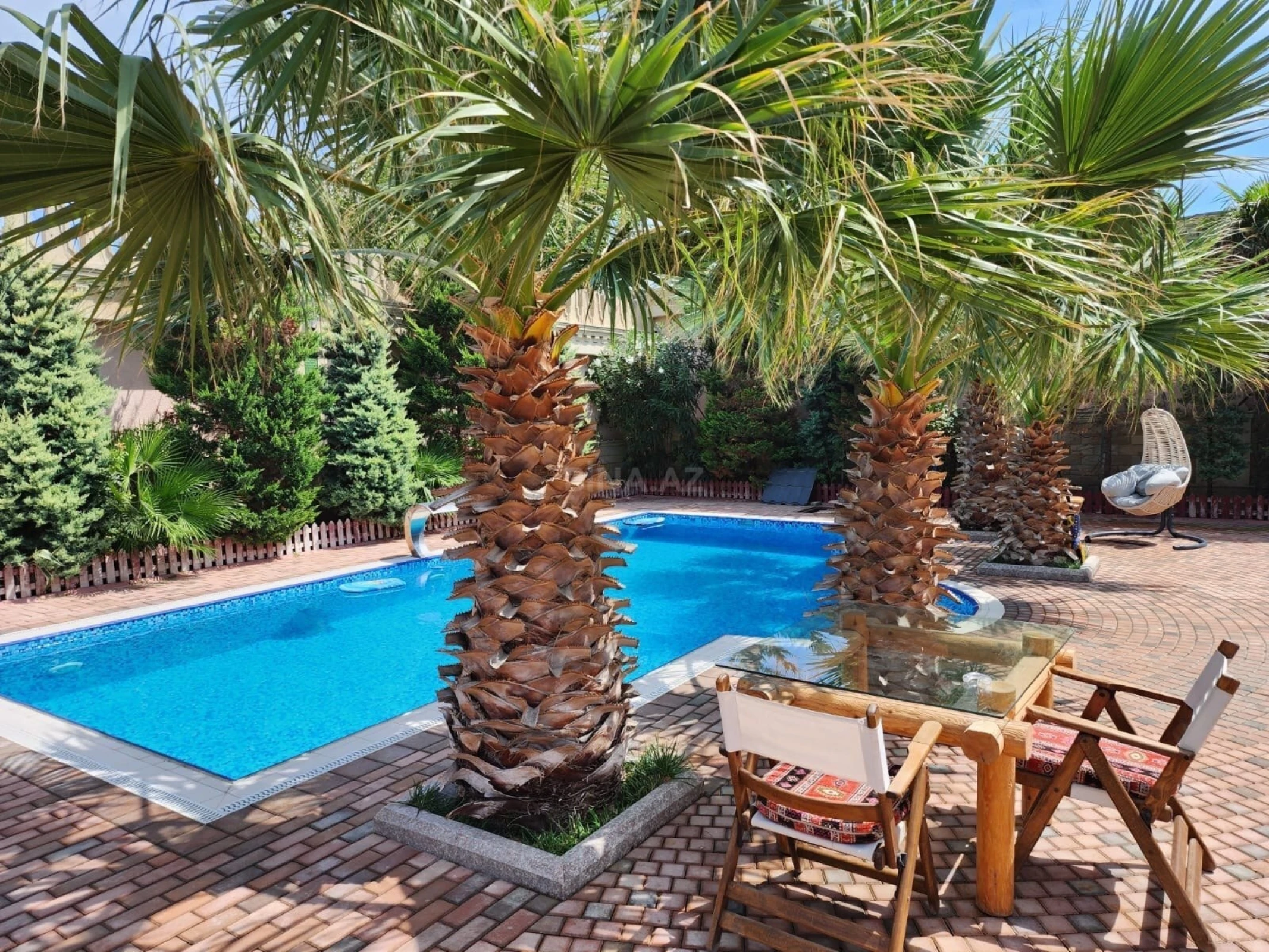 Satılır 5 otaqlı həyət evi 420 m²