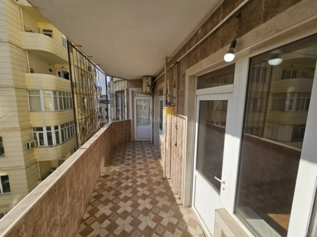 Satılır 3 otaqlı mənzil 102 m²