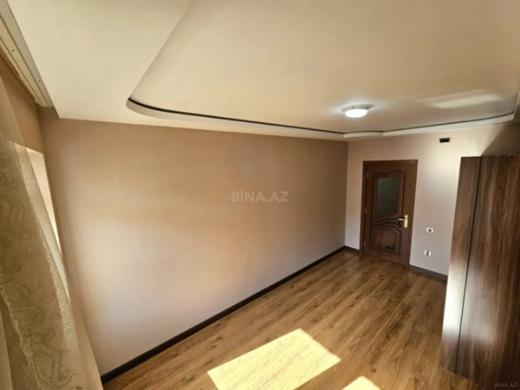 Satılır 3 otaqlı mənzil 102 m²