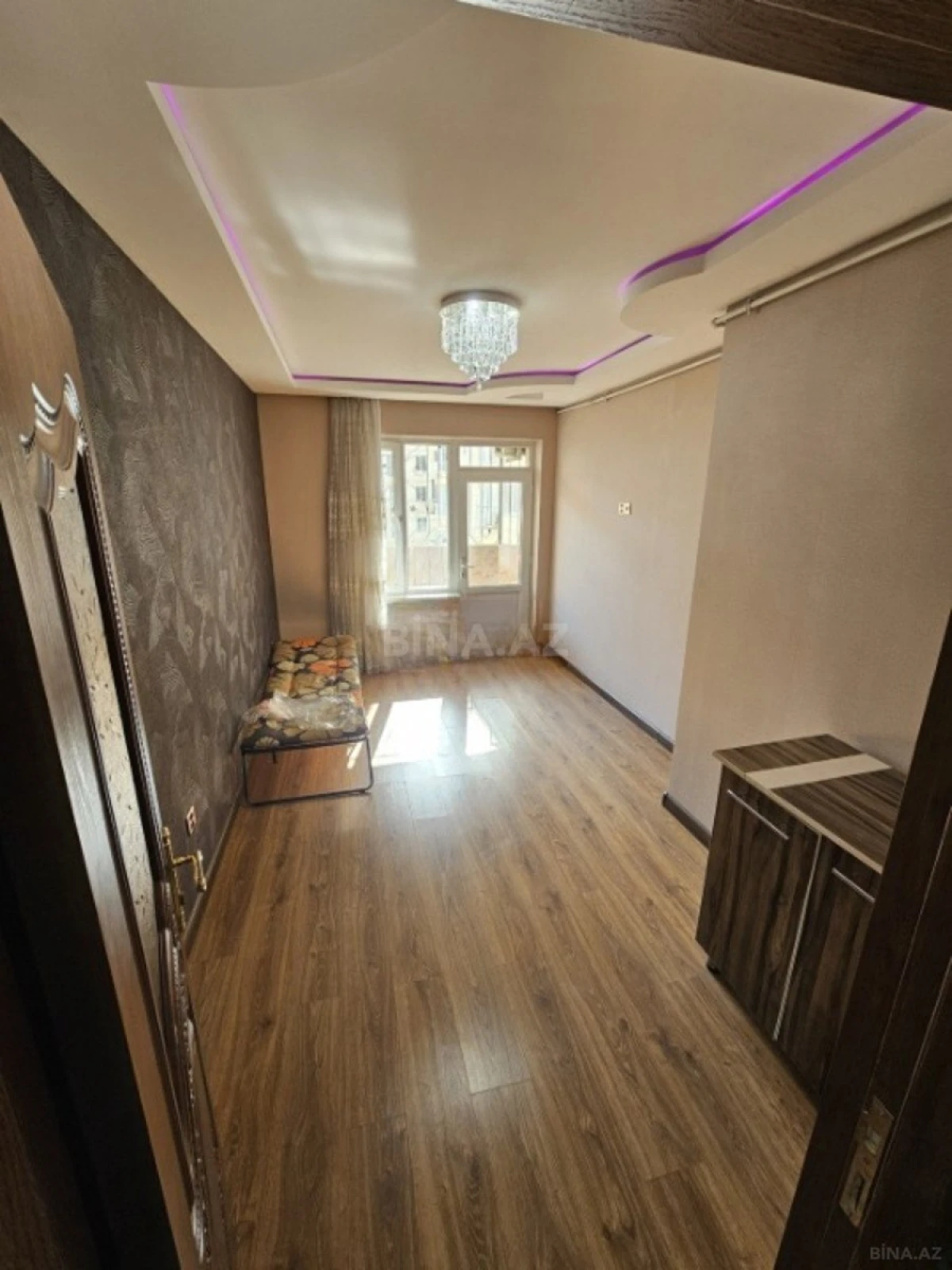 Satılır 3 otaqlı mənzil 102 m²
