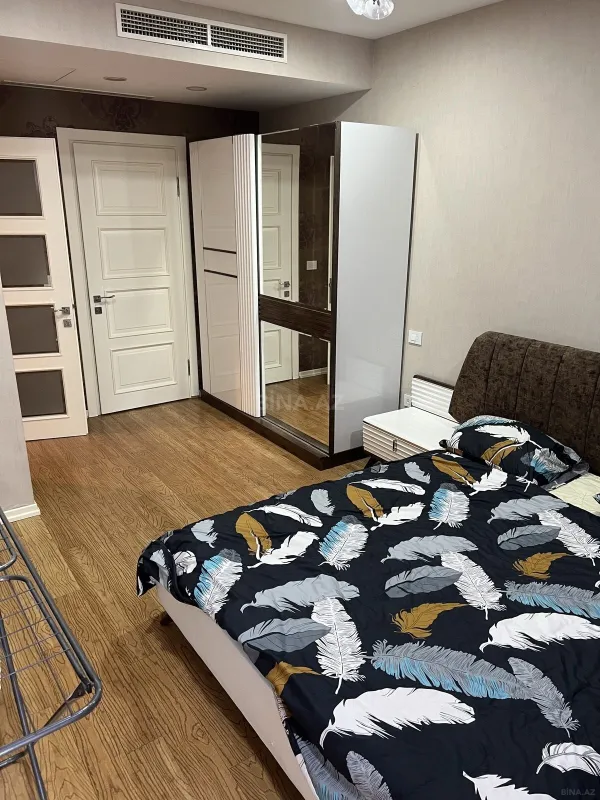 Satılır 2 otaqlı mənzil 75 m²