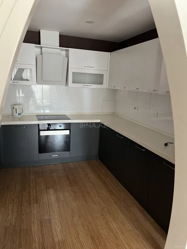Satılır 2 otaqlı mənzil 75 m²