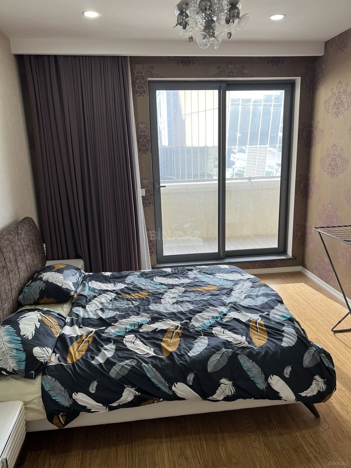 Satılır 2 otaqlı mənzil 75 m²