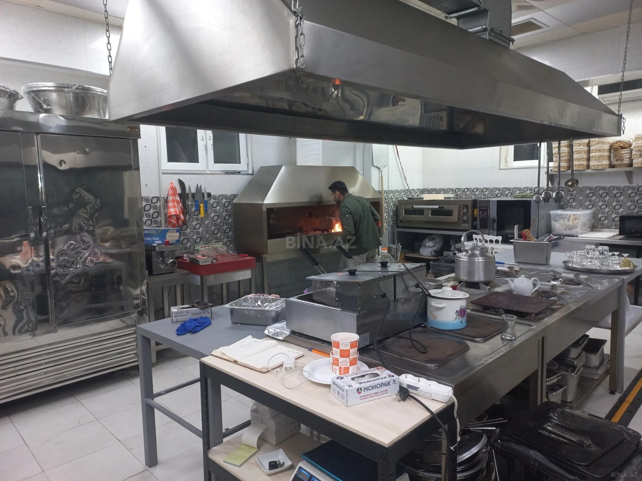 Kirayə verilir obyekt 800 m²