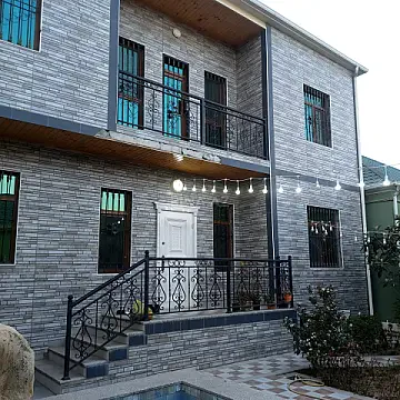 Satılır 6 otaqlı həyət evi 200 m² — Bakı, Köhnə Günəşli 6 otaq 200.00 m²