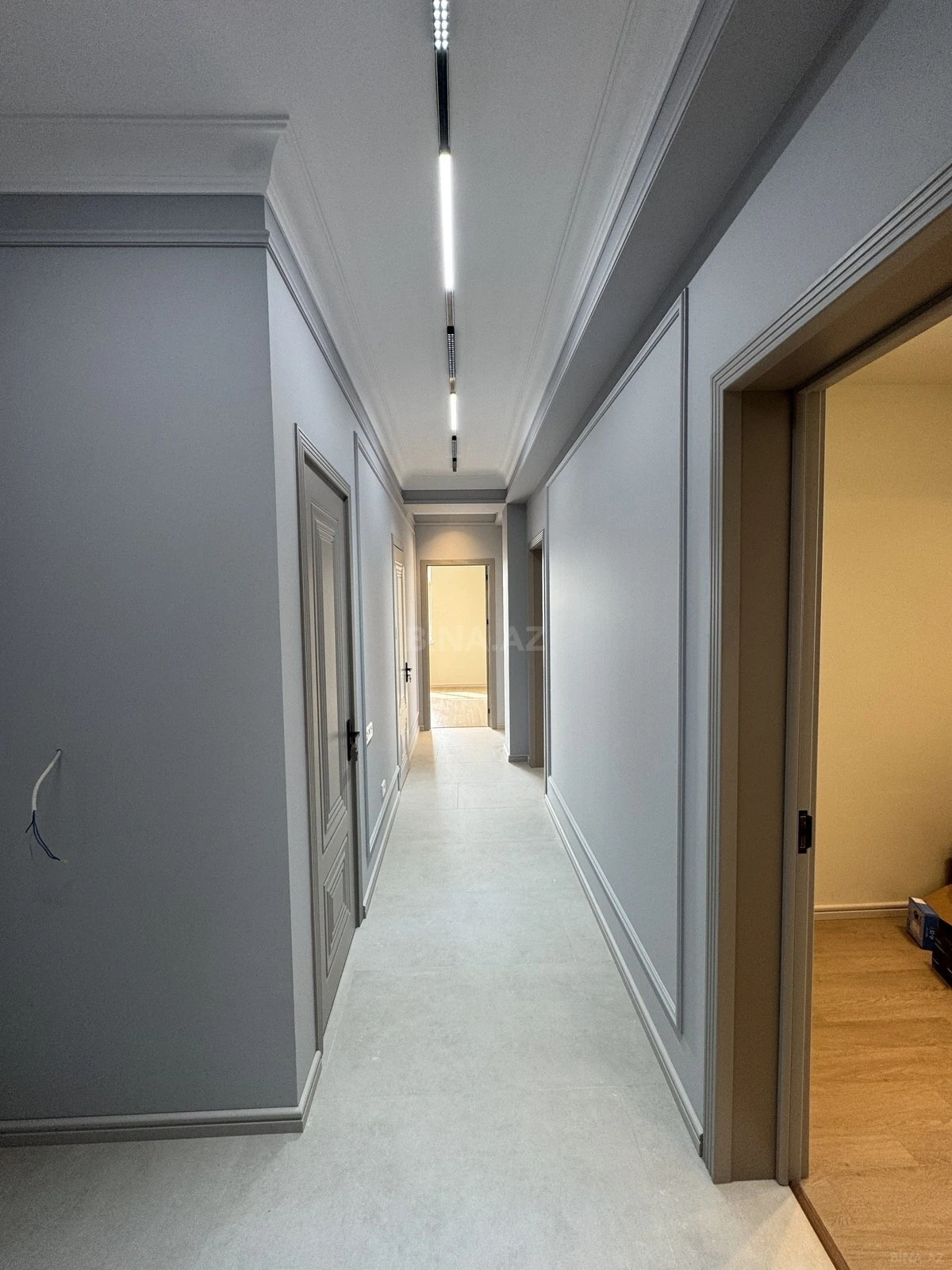 Satılır 3 otaqlı mənzil 104 m²