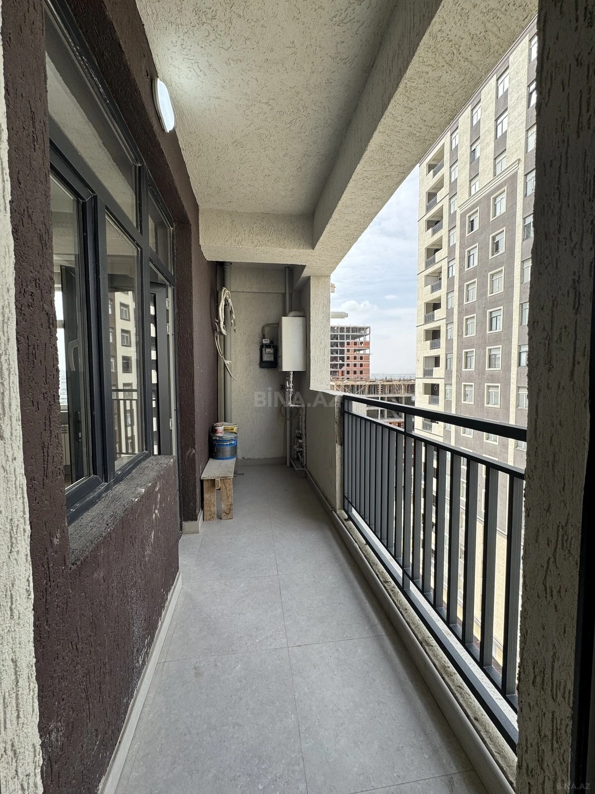 Satılır 3 otaqlı mənzil 104 m²