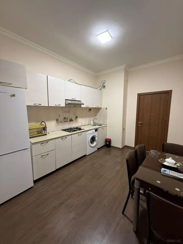 Satılır 4 otaqlı mənzil 115 m²