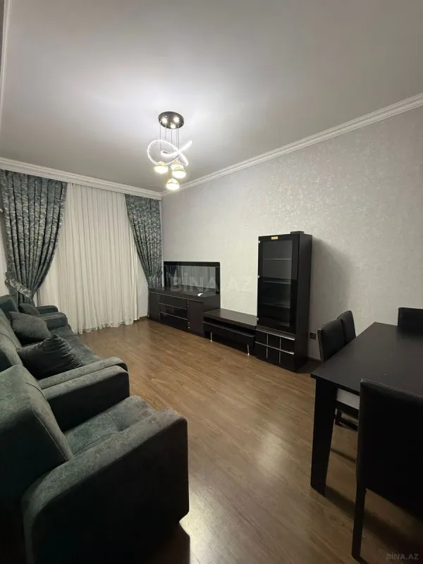 Satılır 4 otaqlı mənzil 115 m²