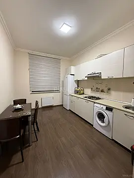 Satılır 4 otaqlı mənzil 115 m²