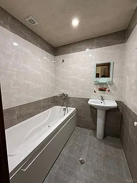 Satılır 4 otaqlı mənzil 115 m²