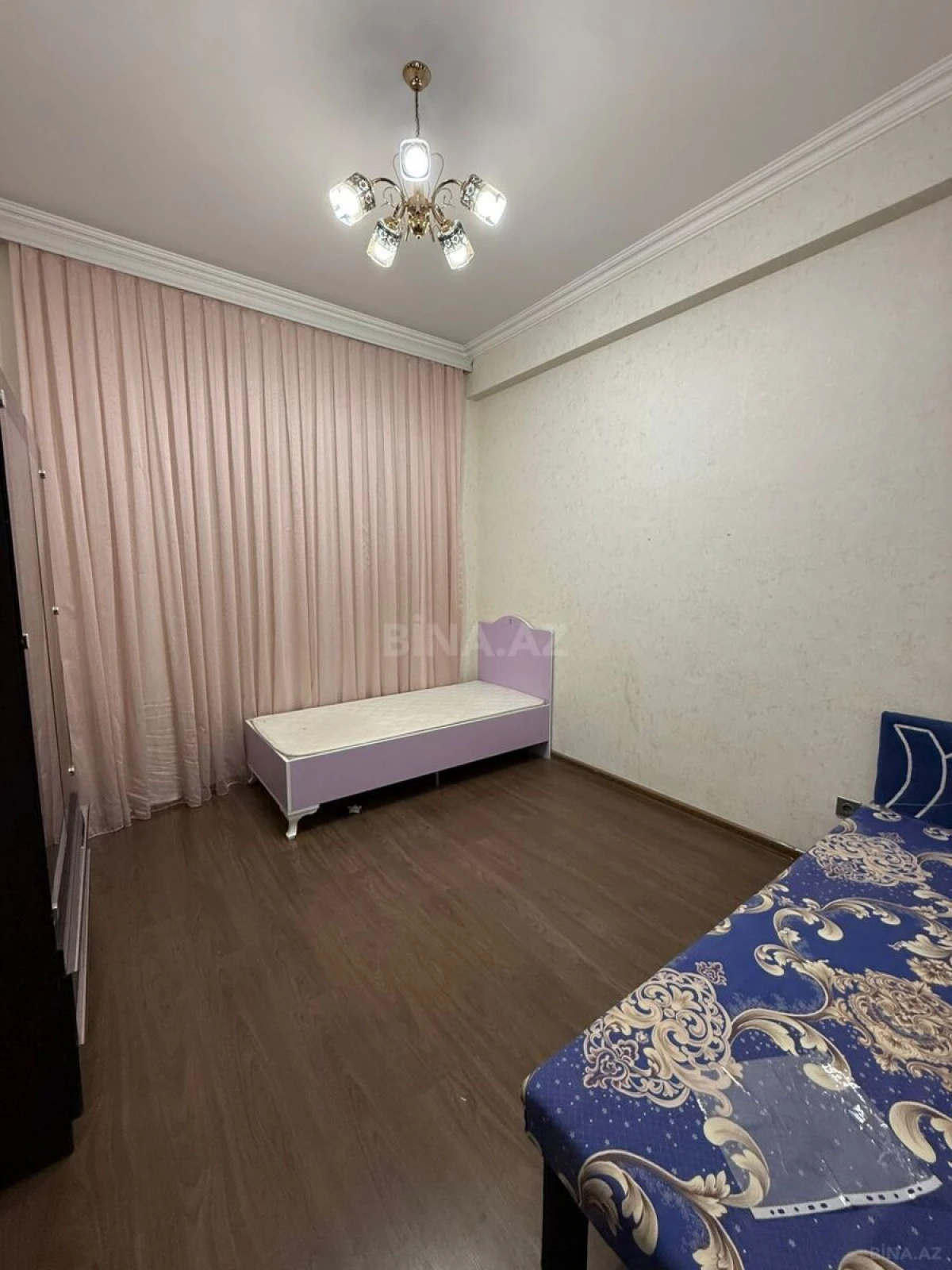 Satılır 4 otaqlı mənzil 115 m²