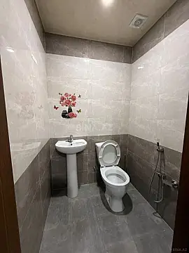 Satılır 4 otaqlı mənzil 115 m²