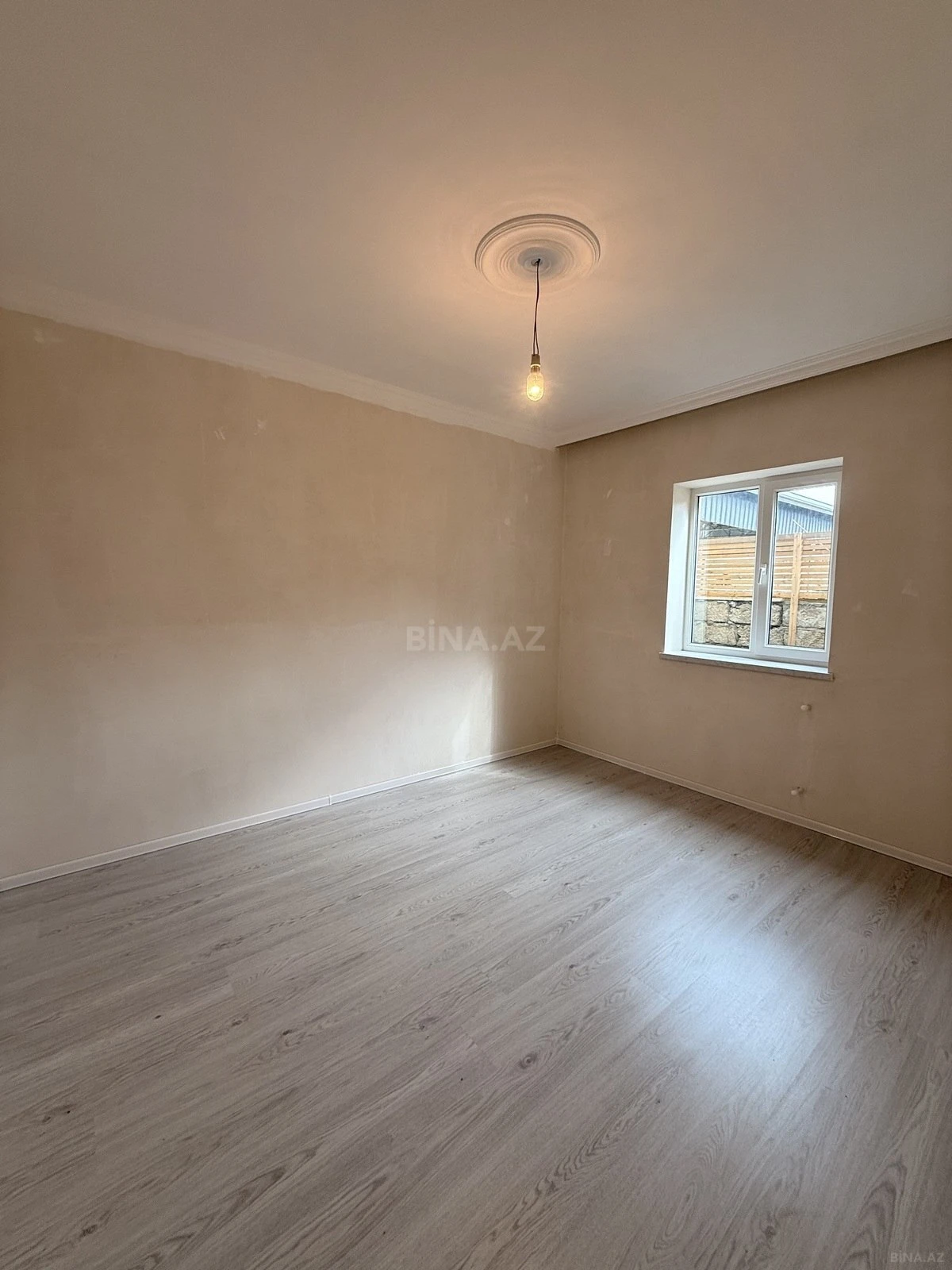 Satılır 3 otaqlı həyət evi 95 m²