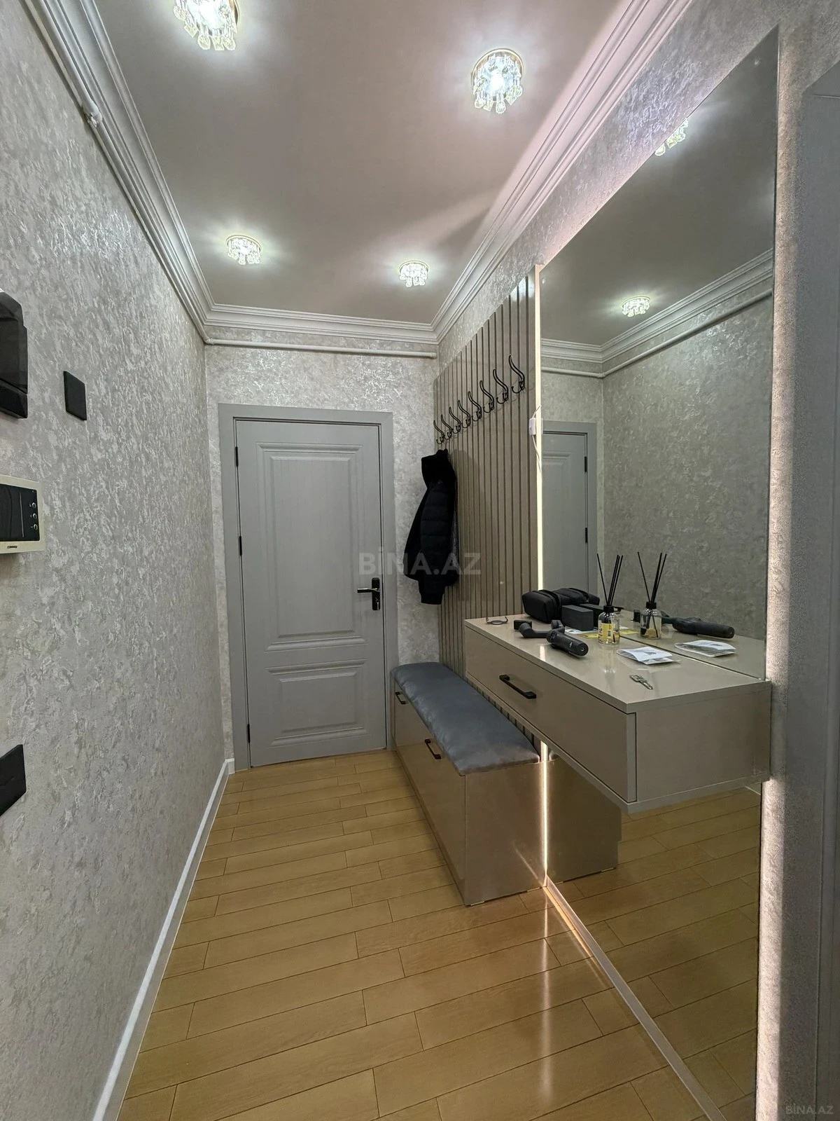 Satılır 3 otaqlı mənzil 65 m²