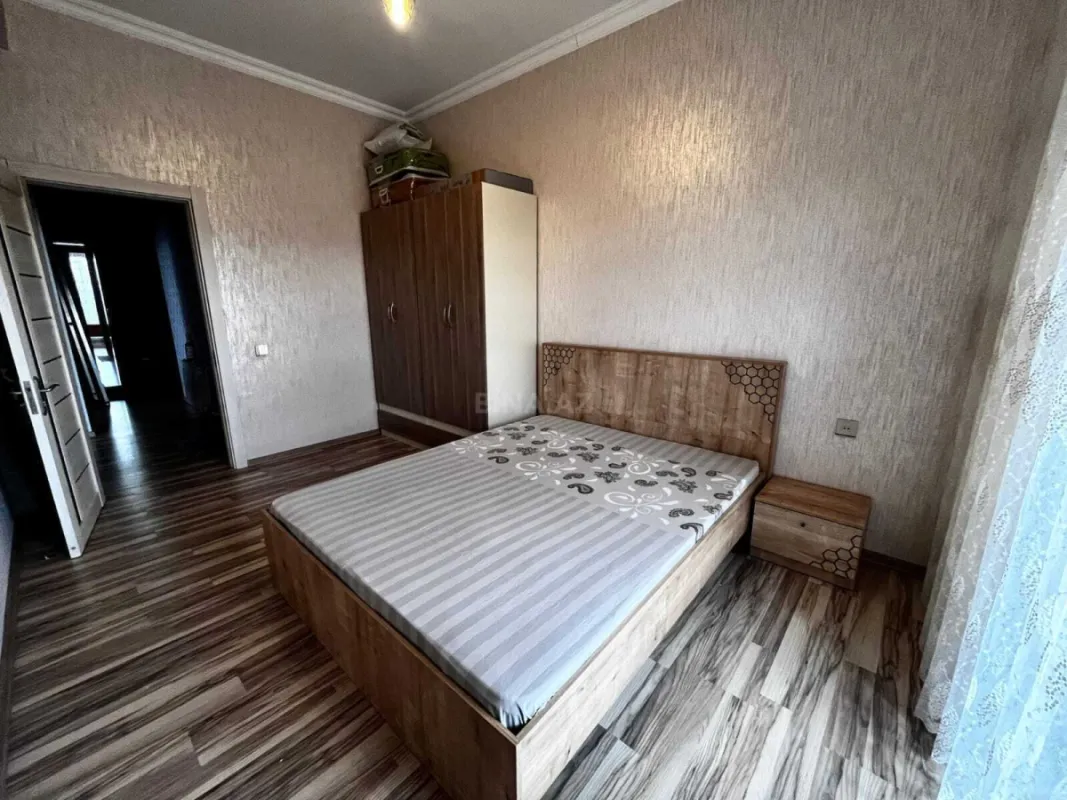 Kirayə verilir 2 otaqlı mənzil 85 m²