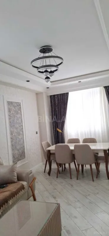 Satılır 3 otaqlı mənzil 82 m²