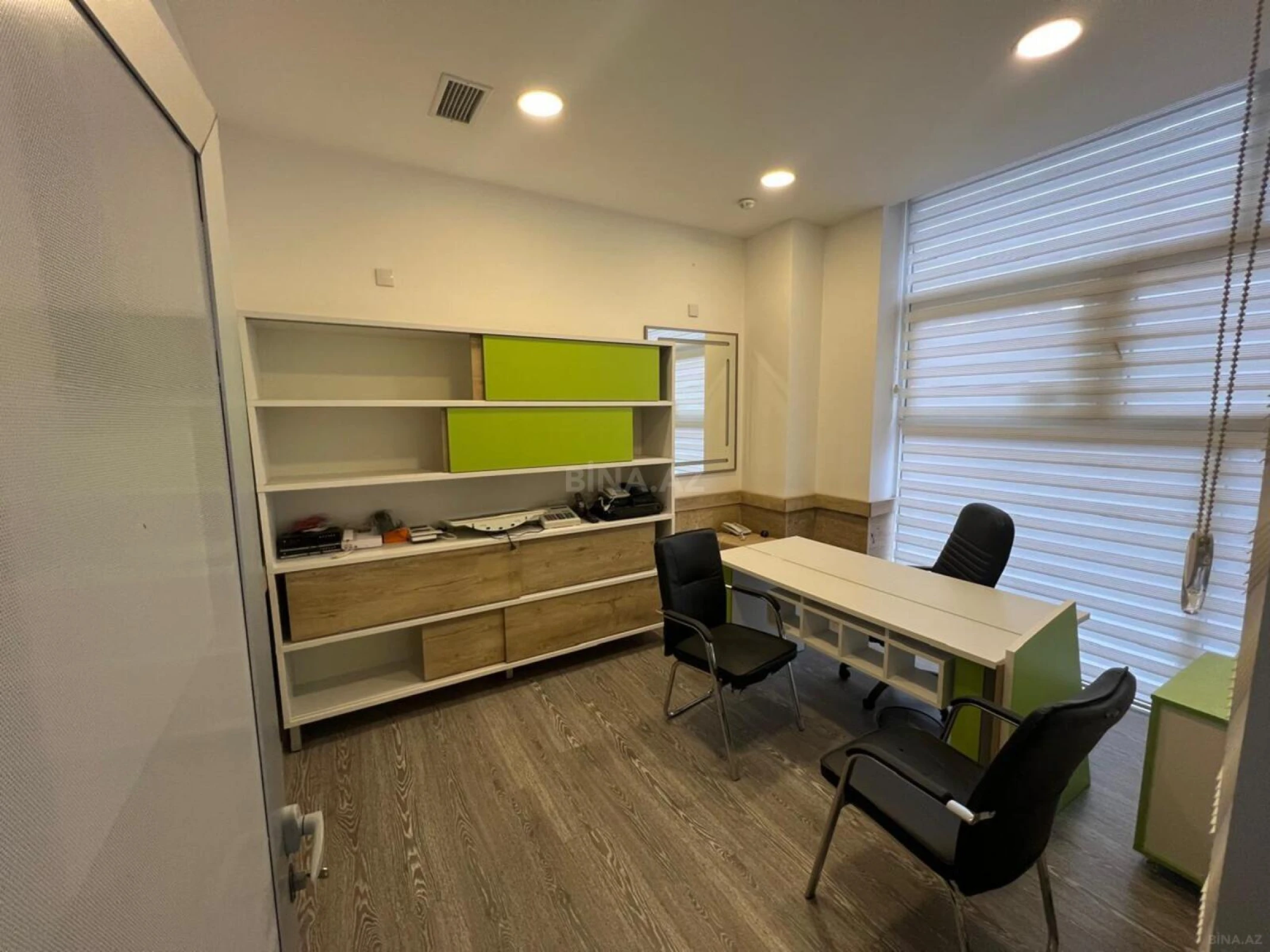 Satılır obyekt 500 m²