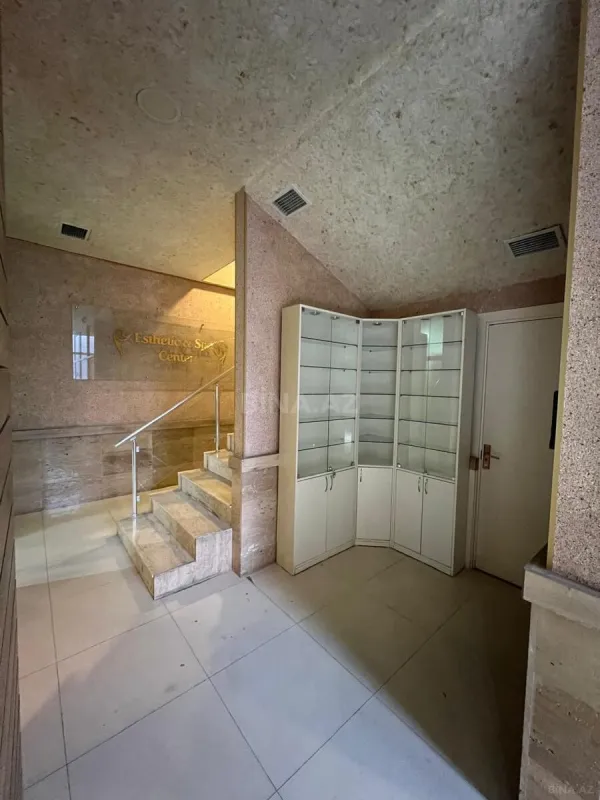 Satılır obyekt 500 m²