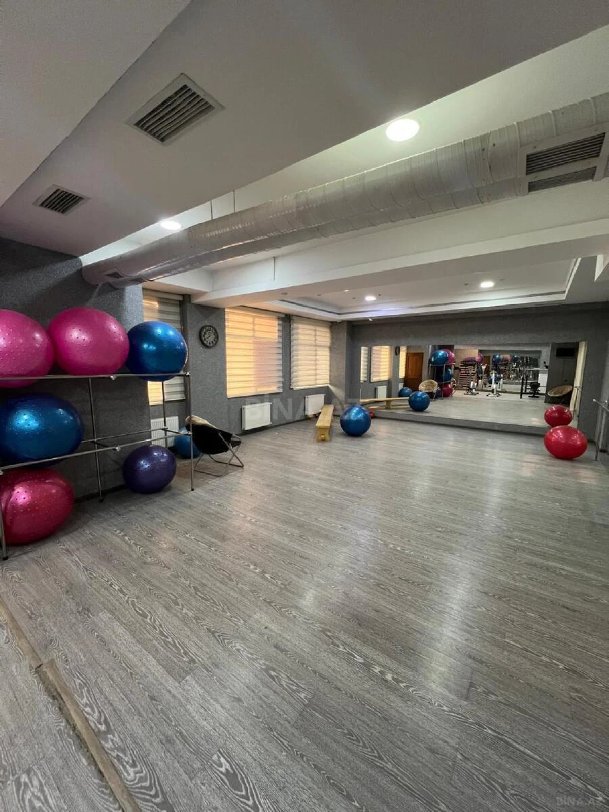 Satılır obyekt 500 m²