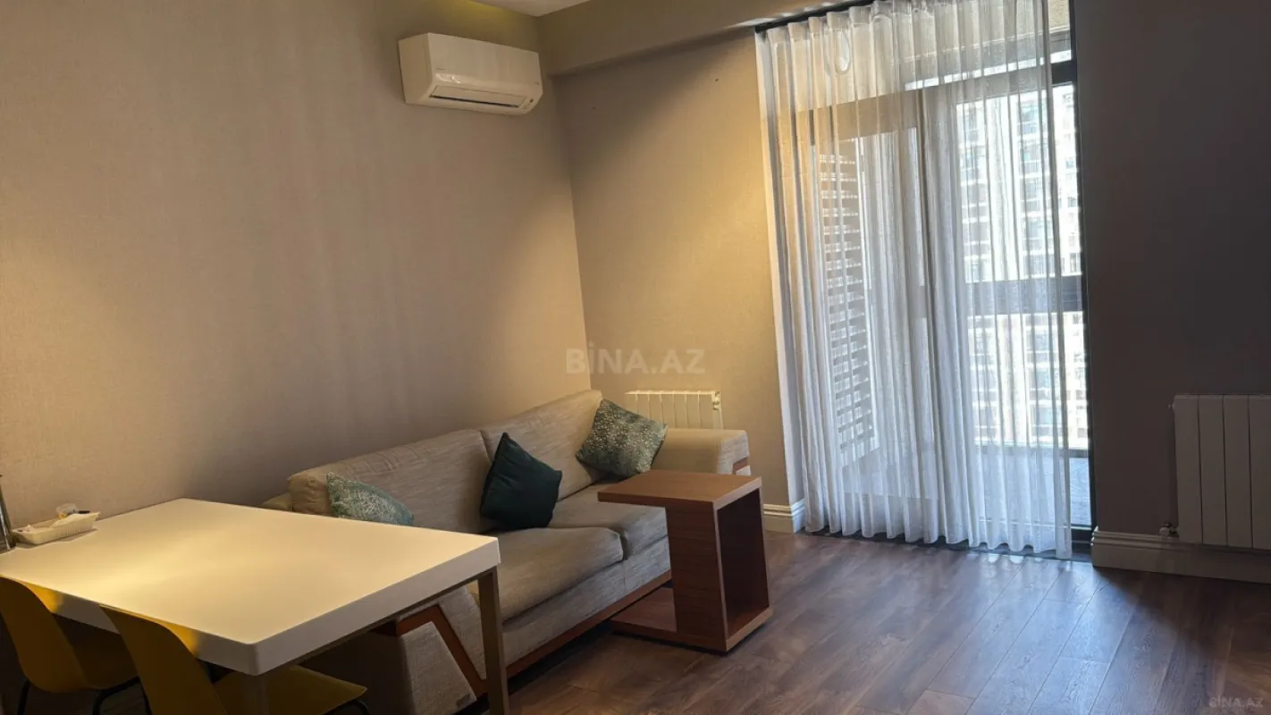 Kirayə verilir 2 otaqlı mənzil 65 m²