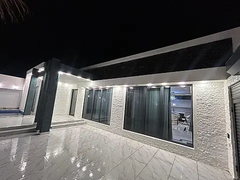 Satılır 4 otaqlı həyət evi 150 m²