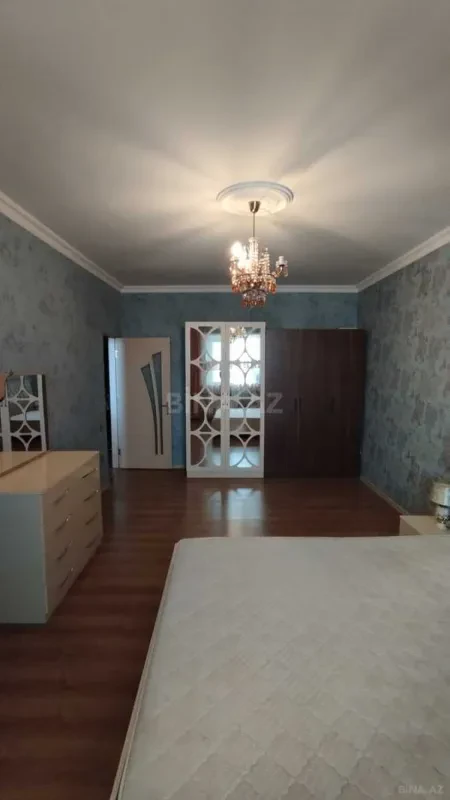 Satılır 3 otaqlı mənzil 92 m²