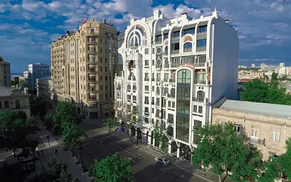 Kirayə verilir 5 otaqlı mənzil 246 m² — Bakı, Sahil qəs. 5 otaq 246.00 m²