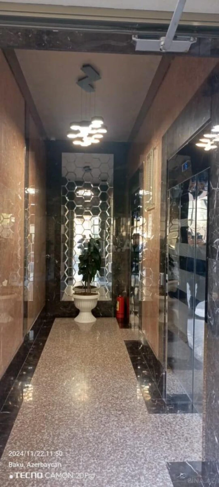Satılır 2 otaqlı mənzil 66 m²