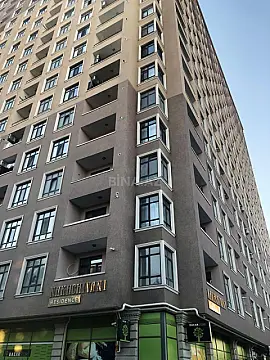 Satılır 2 otaqlı mənzil 66 m²