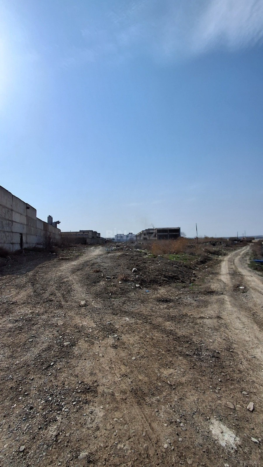 Satılır torpaq sahəsi 300 m²