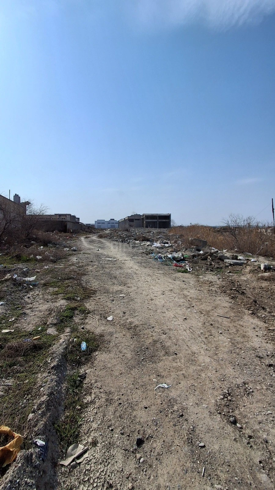 Satılır torpaq sahəsi 300 m²