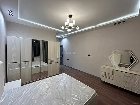 Satılır 5 otaqlı həyət evi 250 m²